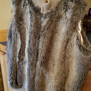 Fur vest